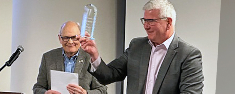 Garth Smorang of Myers LLP Receives Distinguished Service Award